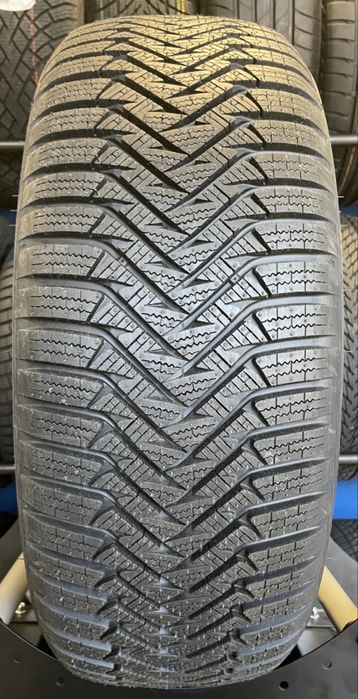 Зимни гуми 4 брой в перфектно състояние Laufenn (от Hankook)