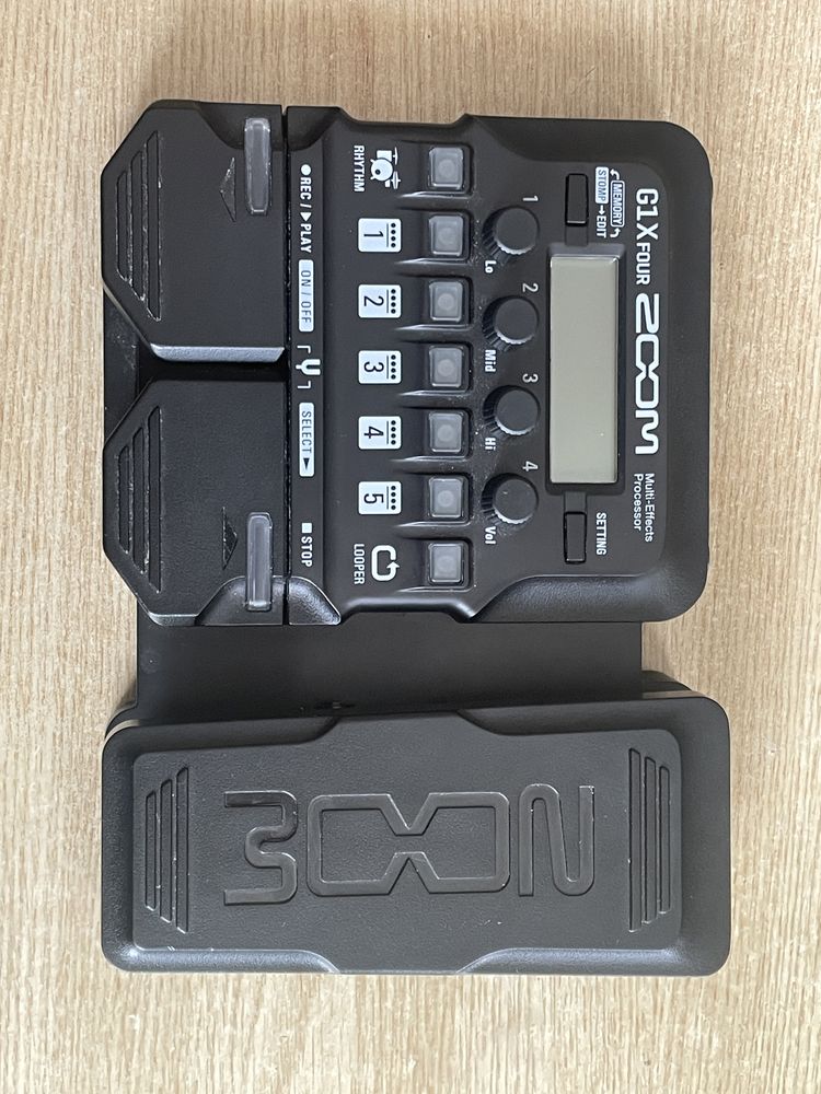 ZOOM G1X Four Procesor de efecte