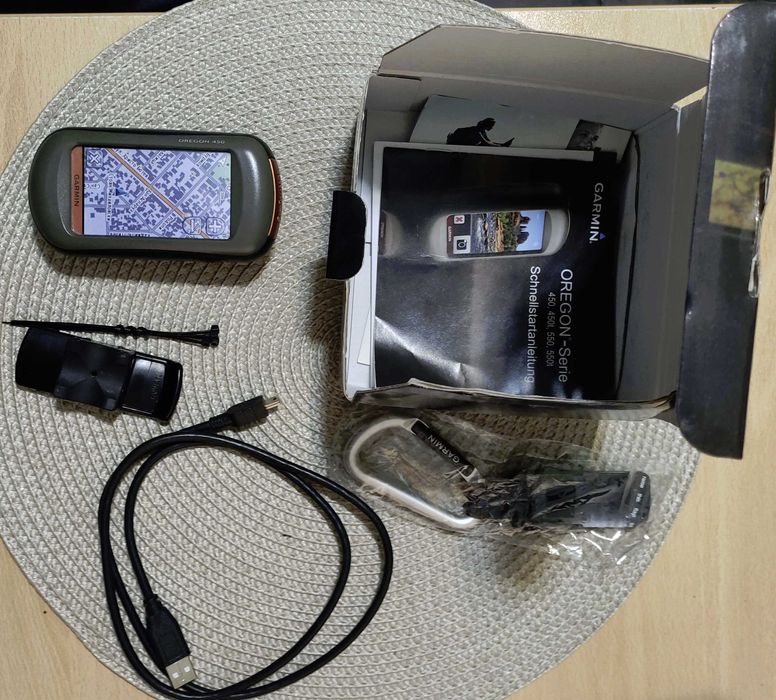 Туристическа и мото  нави Garmin Oregon 450