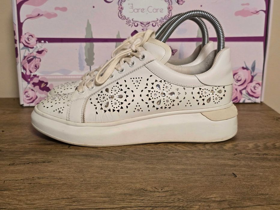 Baldinini оригинални дамски сникърси от естествена кожа