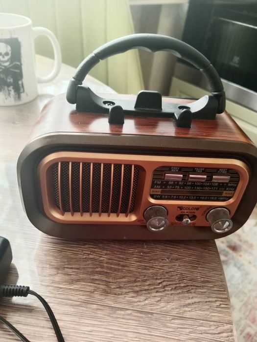Портативный радиоприемник.
