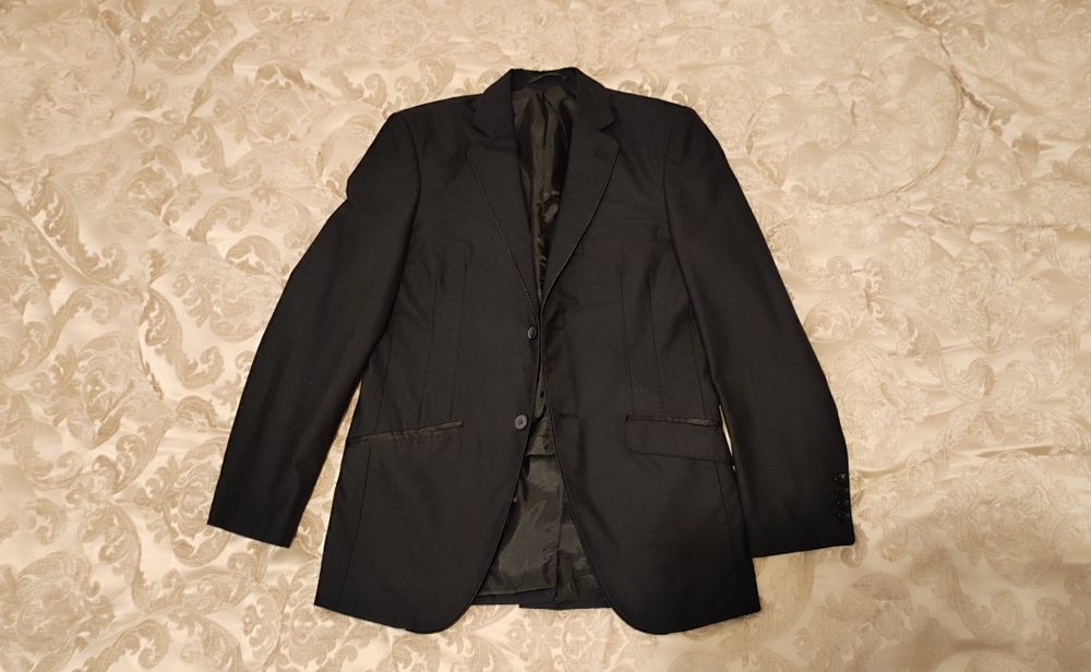 2 pantaloni costum si sacou barbati M