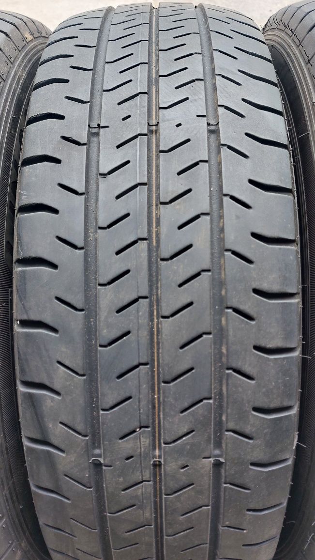 Гуми за Бус 205/65/16 C Falken 4 броя