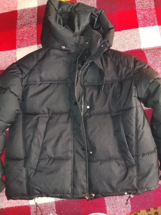 Продам зимнию.куртку