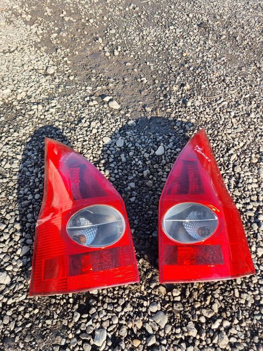 Stop tripla stanga sau dreapta original Renault Megane 2 Break/kombi