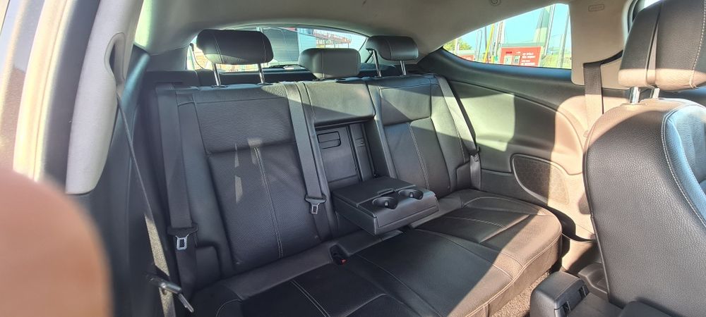 Vând Opel Astra J GTC