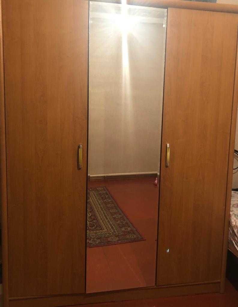 продам шкаф плательный Таугуль 3