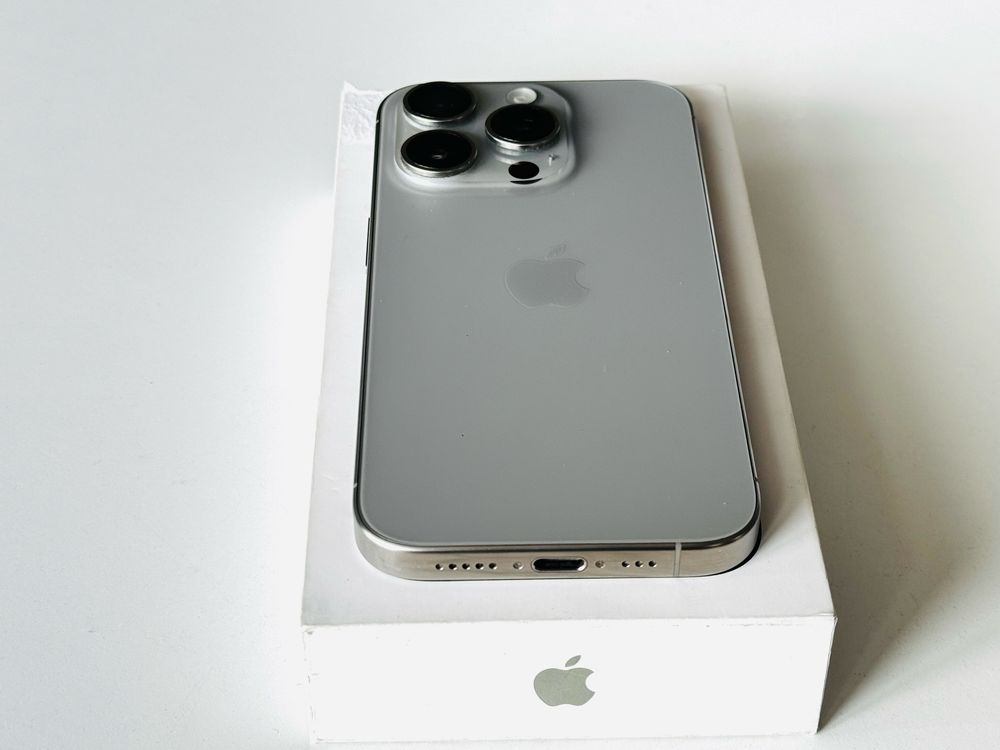 Iphone 15 Pro 128GB Natural Titanium 97% Батерия! Гаранция 6 месеца