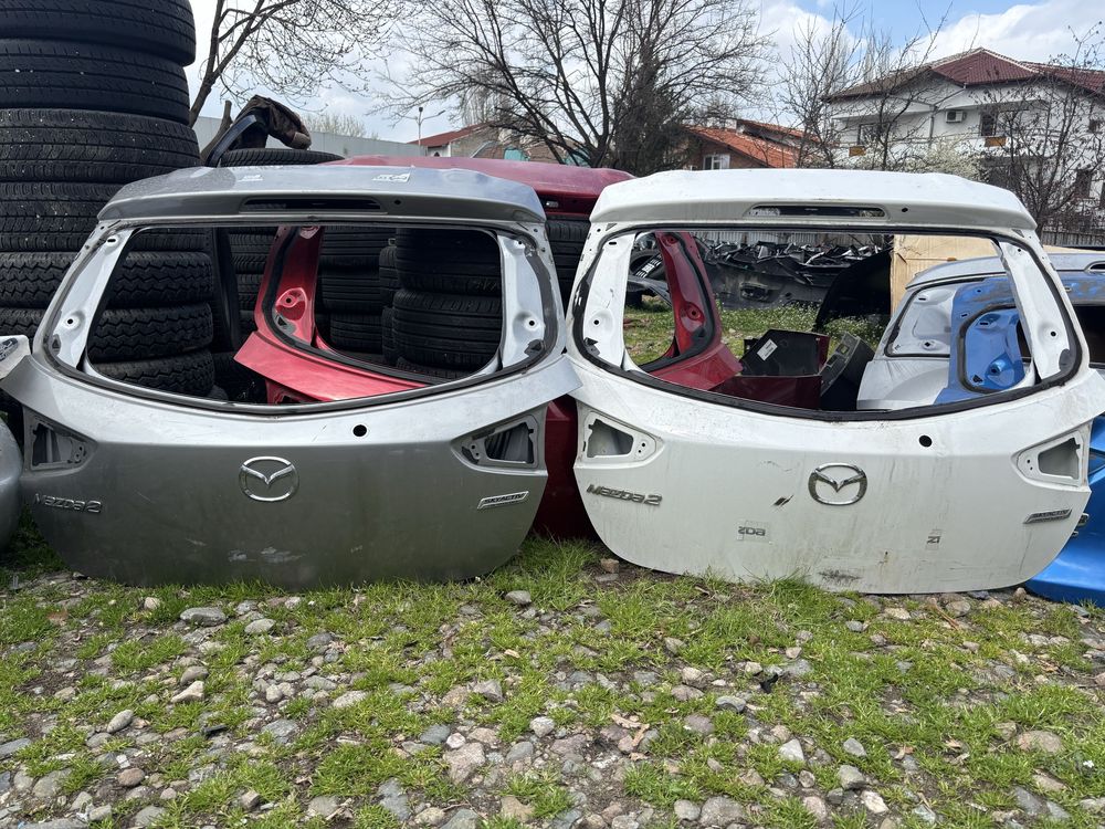 Капак Мазда 2/Mazda 2