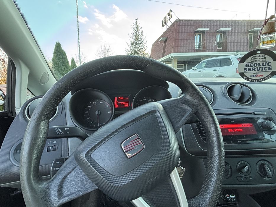 Mașină Seat ibiza