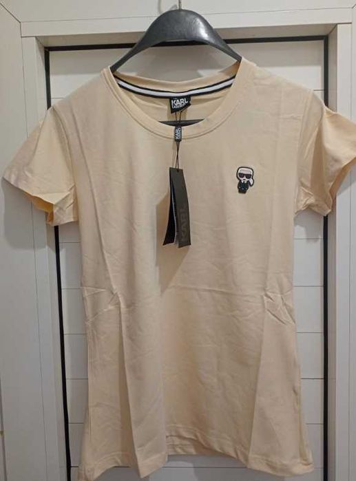 Оригинална чистно нова дамска тениска Karl Lagerfeld - размер С
