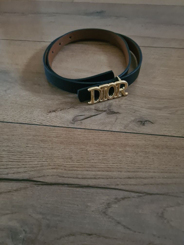 Нови колани Dior,Valentino