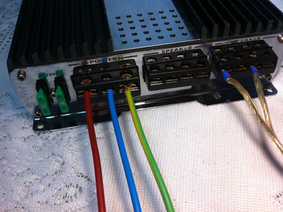 Amplificator Axton max600W/Axton Impact max600W/Sig. ANL125 Amp(statie