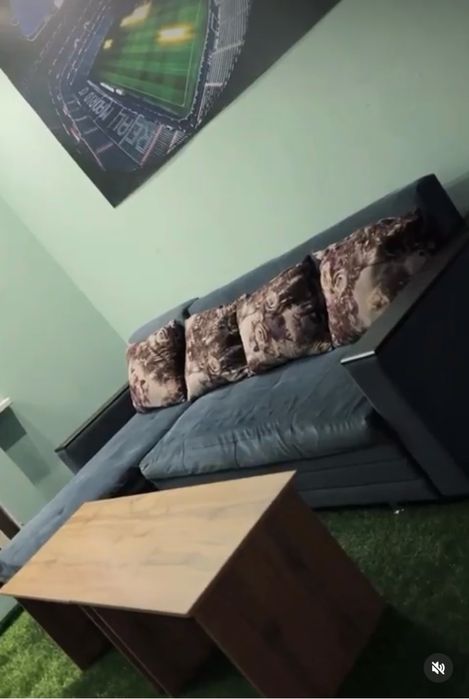 Диван,тумба, парта