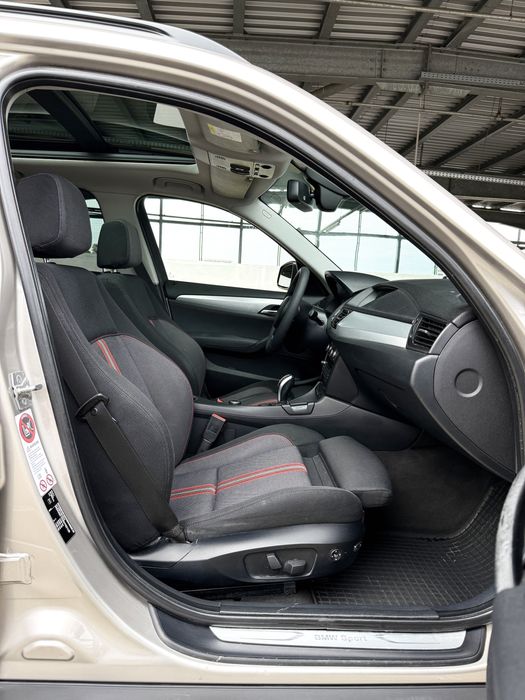 BMW X1 2014 2.0 25xDrive 218cp SportLine