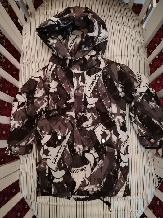 Пуховики на мальчика 3-5 лет.