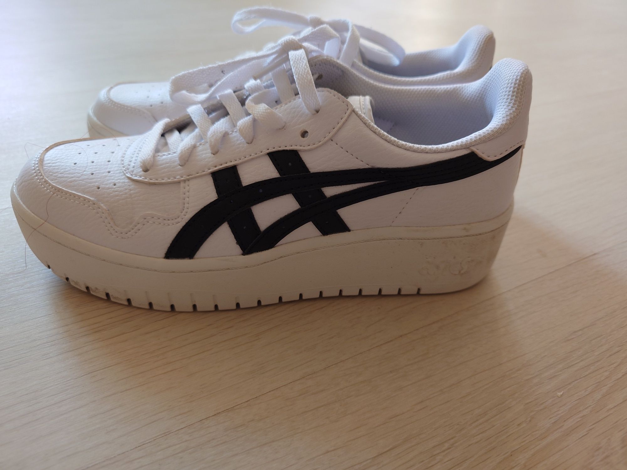 Asics дамски кецове