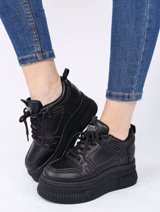 Кроссовки (ботинки) на платформе