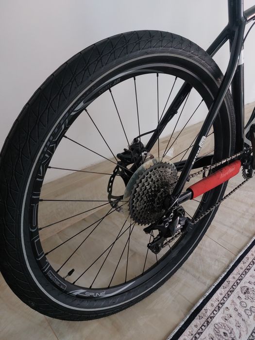 Vând bicicleta prone octane one