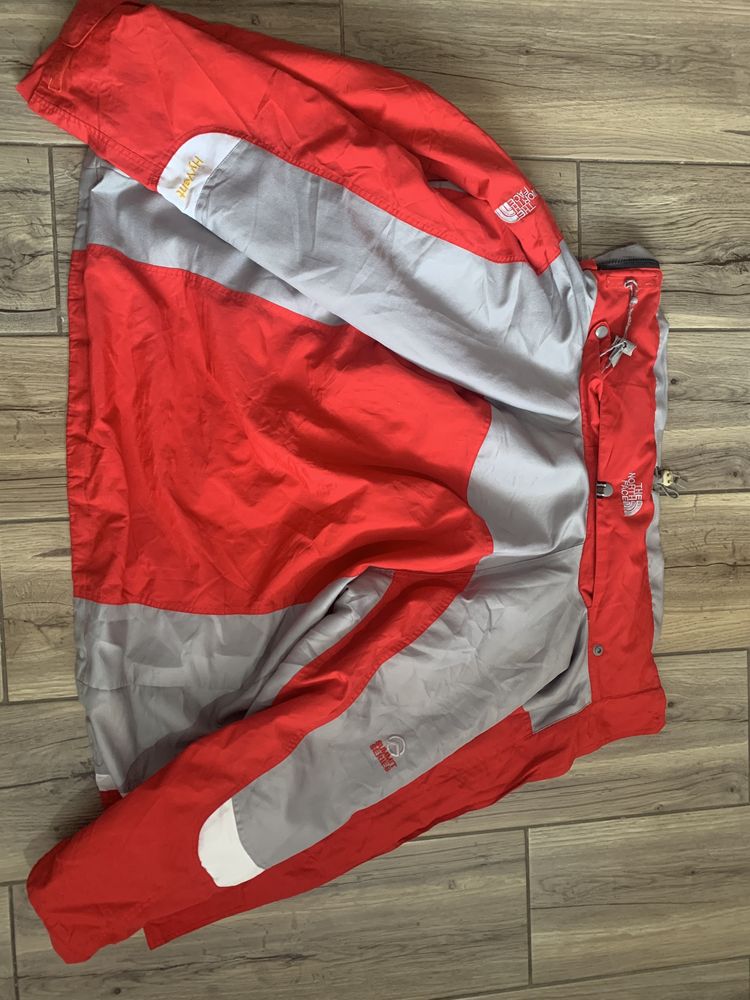 Jacketa The North Face waterproof & HyVent