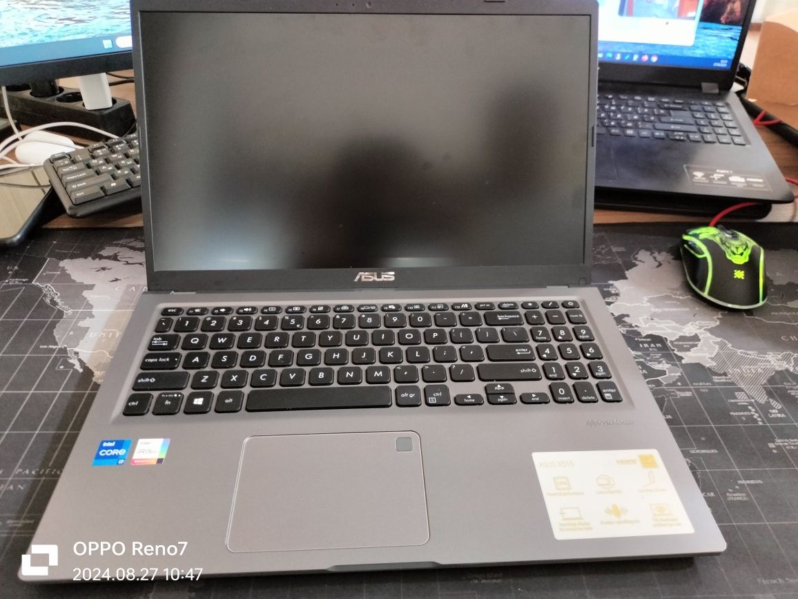 ASUS X515 core i7 operativka 8gb  SSD 512gb