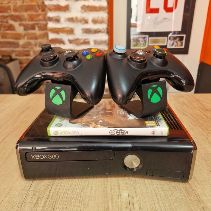 Consola Microsoft Xbox 360S 250 Gb, 2x Controller | UsedProducts.Ro