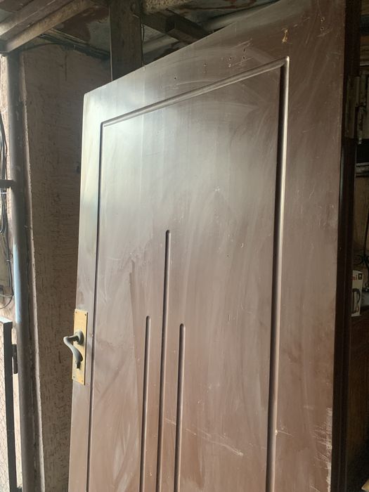 Дверь деревянная (без коробки)