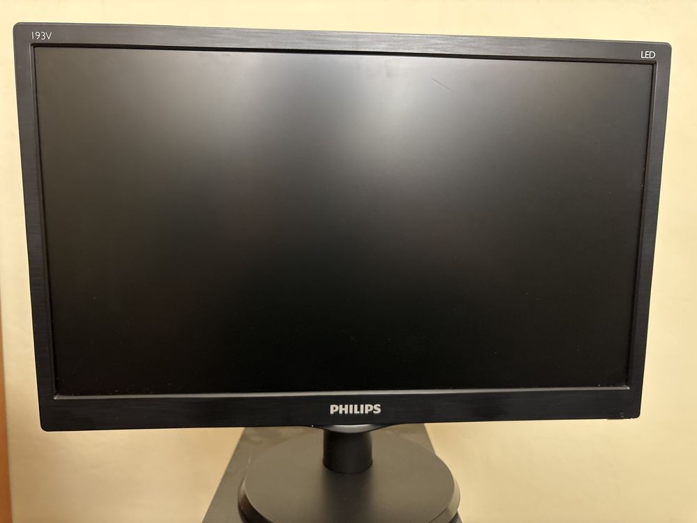 Монитор  Philips