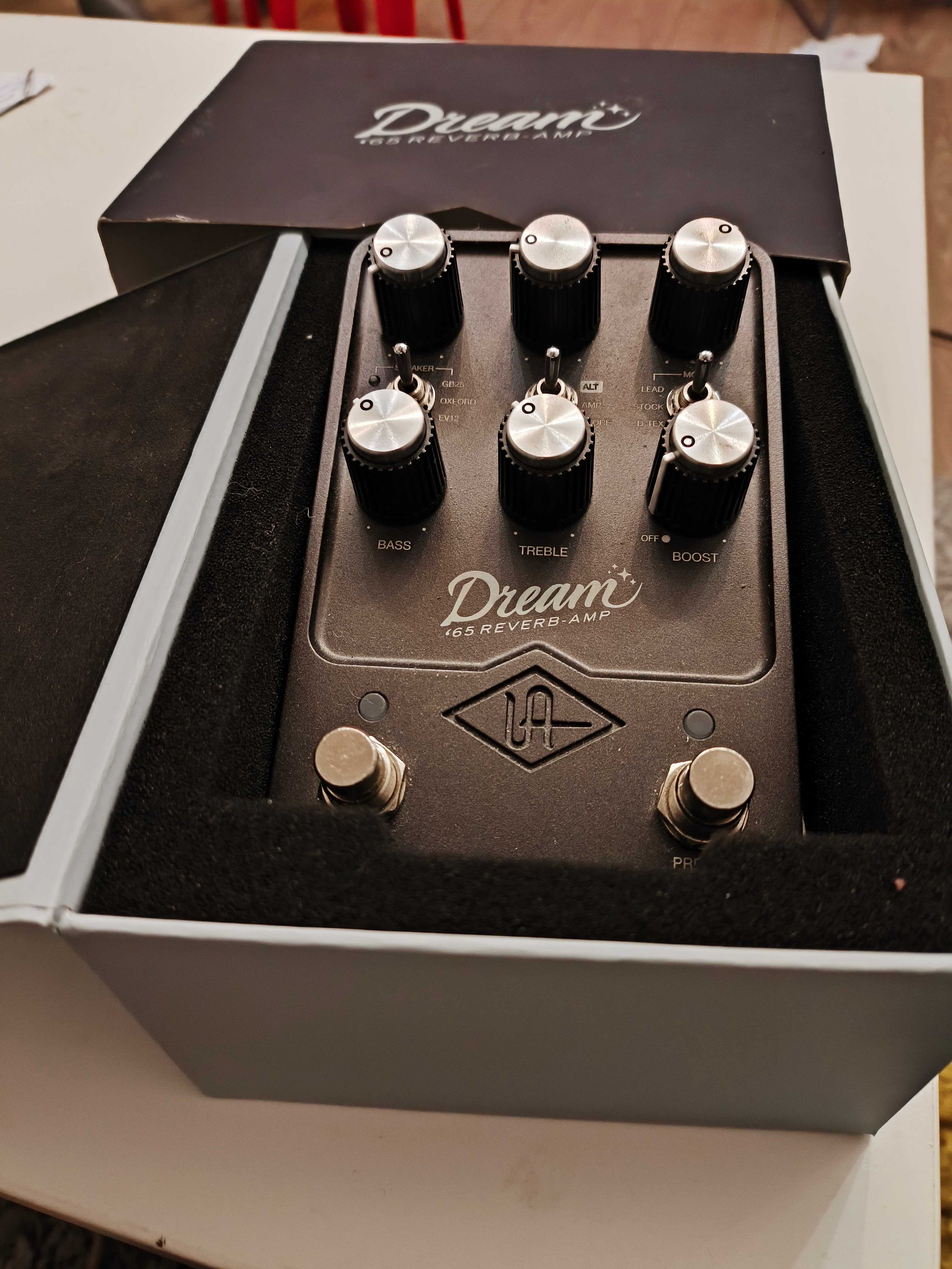 Китарен ефект UAFX Dream 65 Fender Deluxe reverb Amp sim pedal