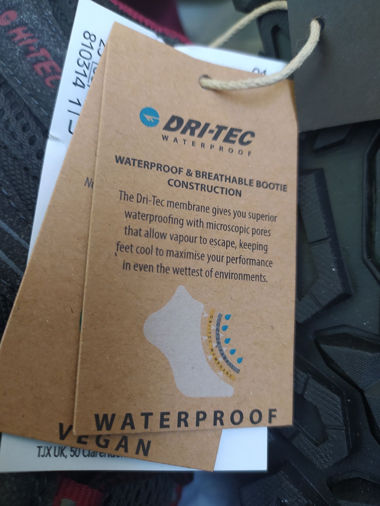 HI-TEC. Нови туристически обувки, waterproof, vegan friendly