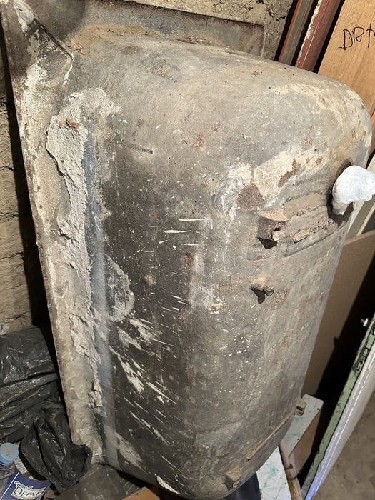 Cadă veche din fontă