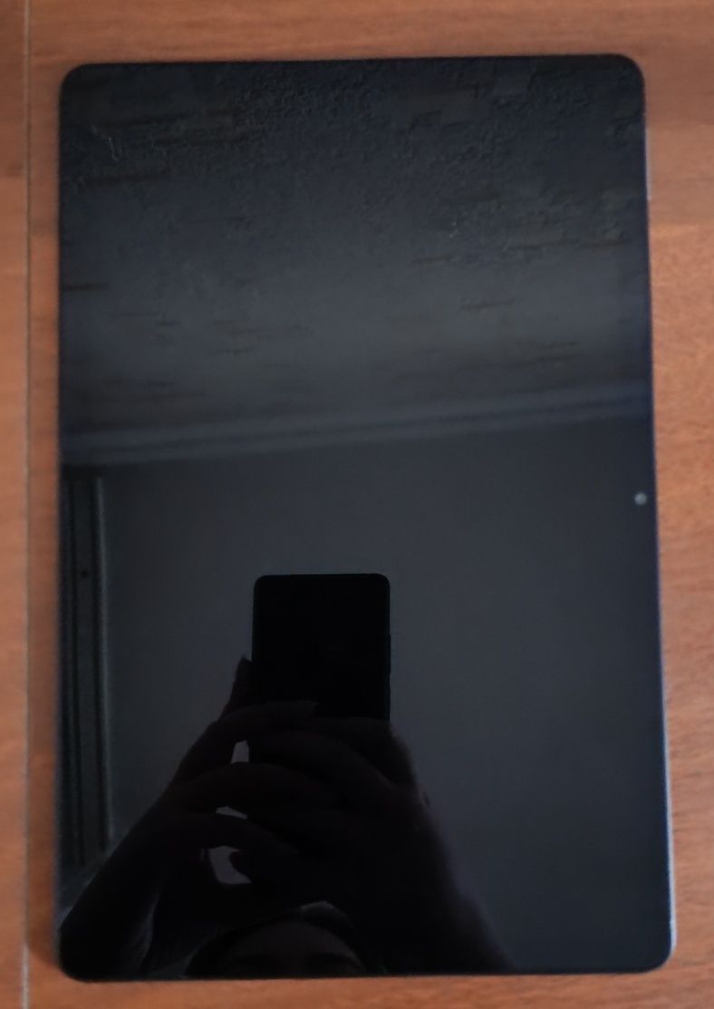 СРОЧНО продам планшет Xiaomi Redmi Pad SE 11 дюйм в отличном состоянии