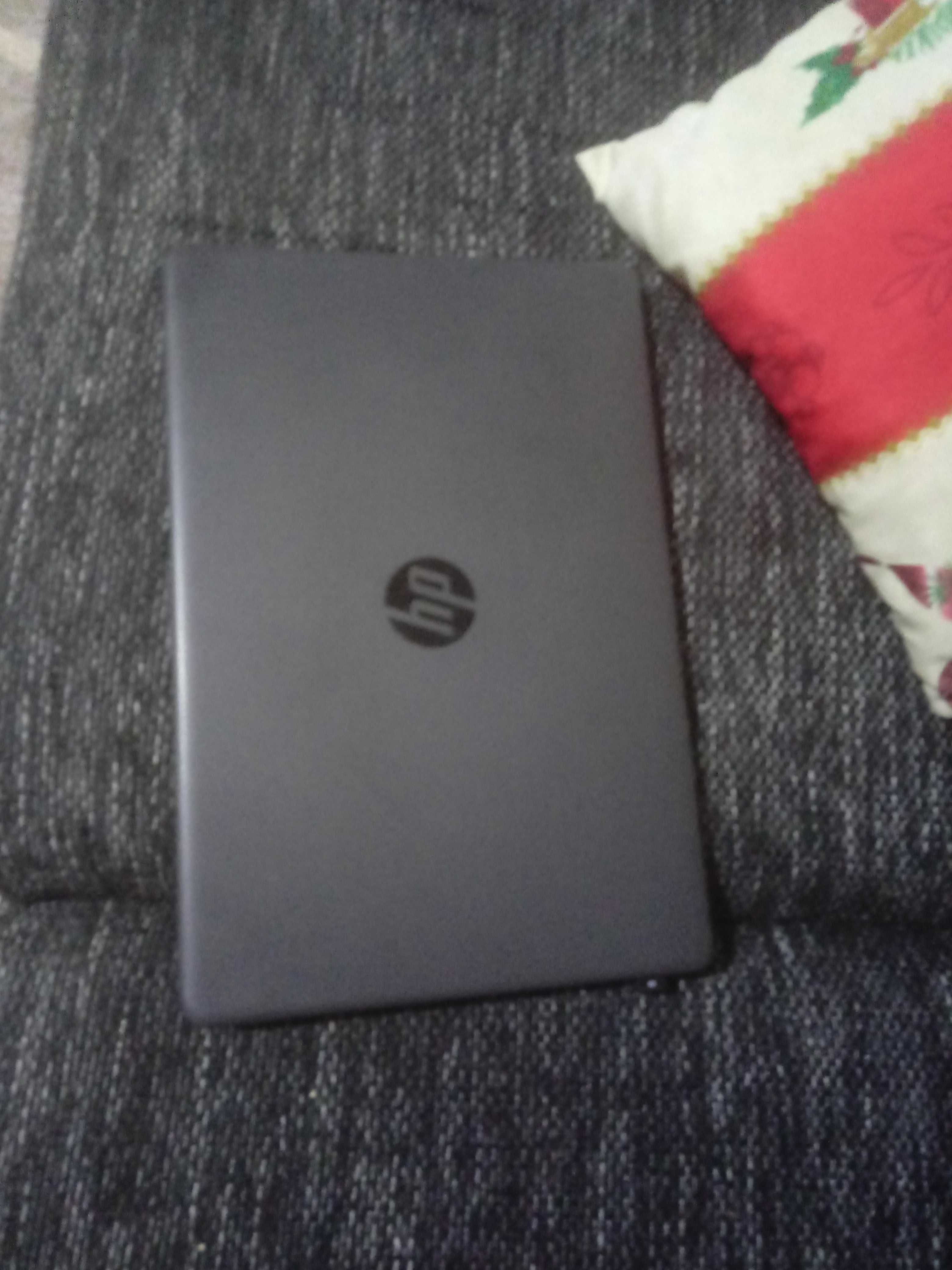 Vand telefon laptop și tabletă