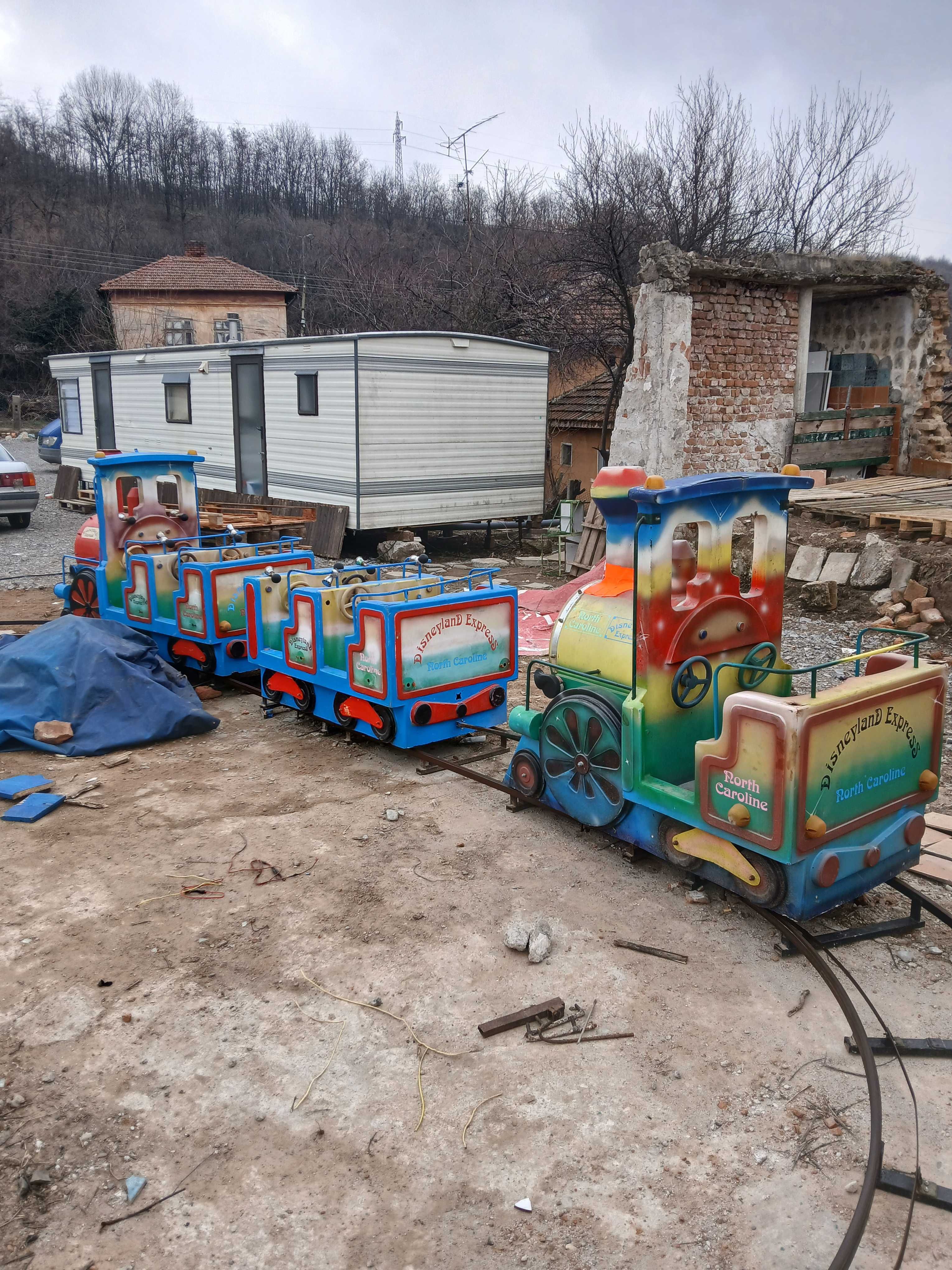 Продавам Детско Влакче