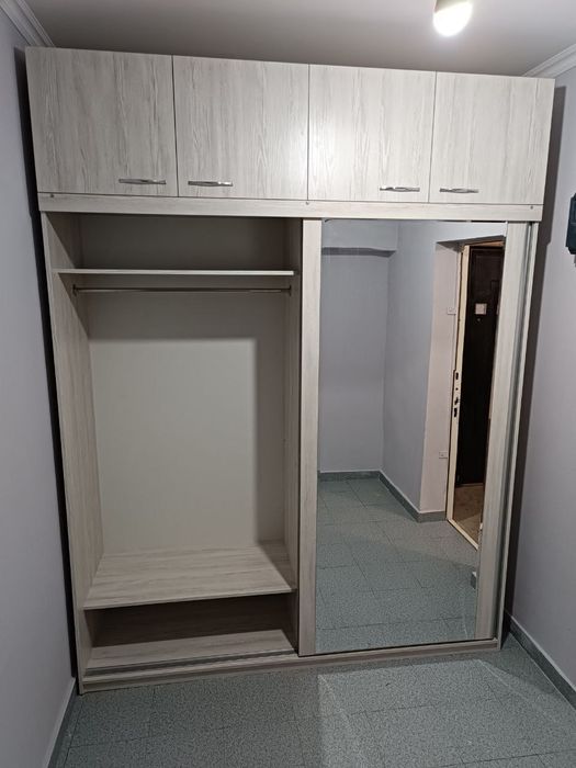 Срочно продается Шкаф купе