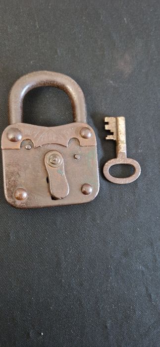 Lacat vechi Abus colectie