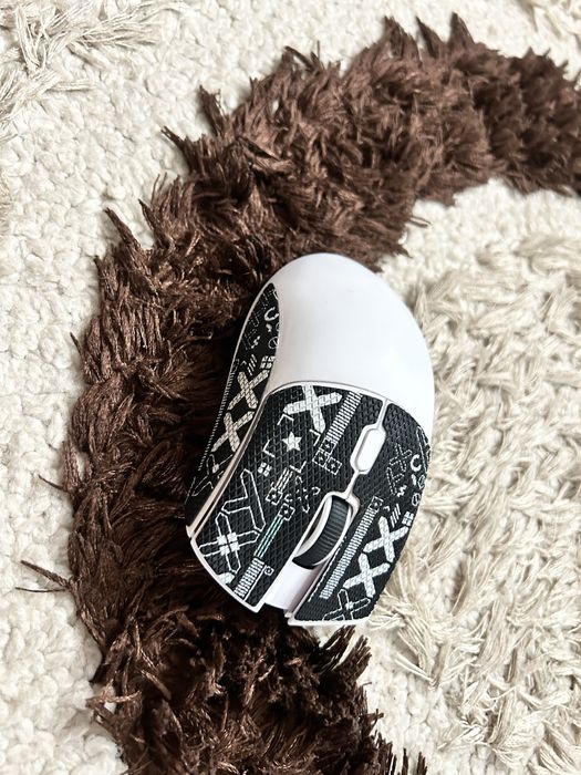 Мышка attack shark r1