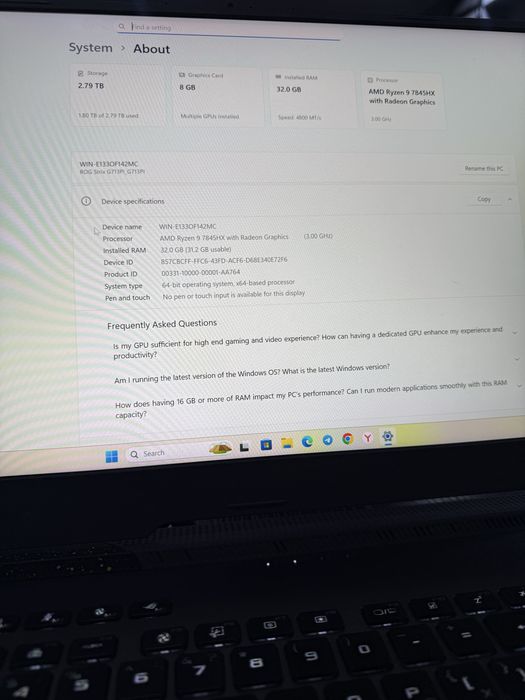 Asus ROG Strix G17 RTX4070