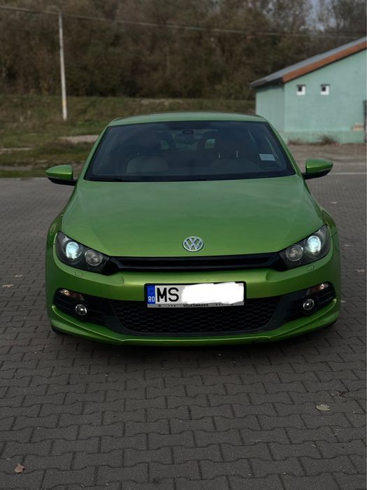 VW Scirocco R Line
