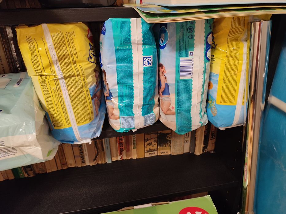Scutece înot pampers/huggies  Nr. 4-5