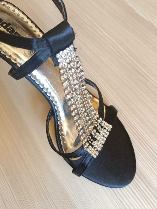 Sandale elegante Adam's măr.37,38 Nou superbe