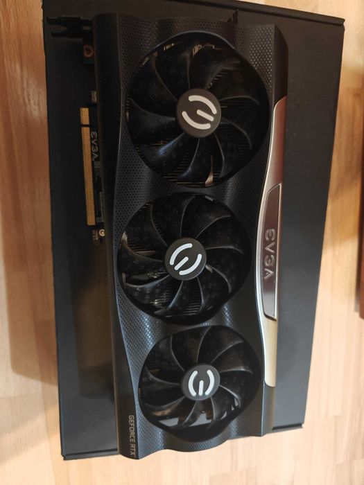 Видео карта EVGA RTX 3080 FTW3