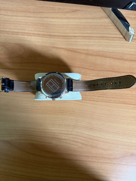 Vand ceas barbatesc elegant pentru barbati!