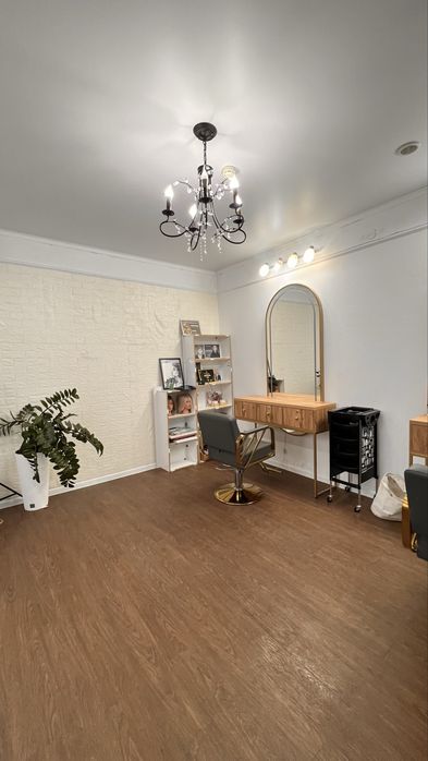 Сдам кресло парикмахера а студии