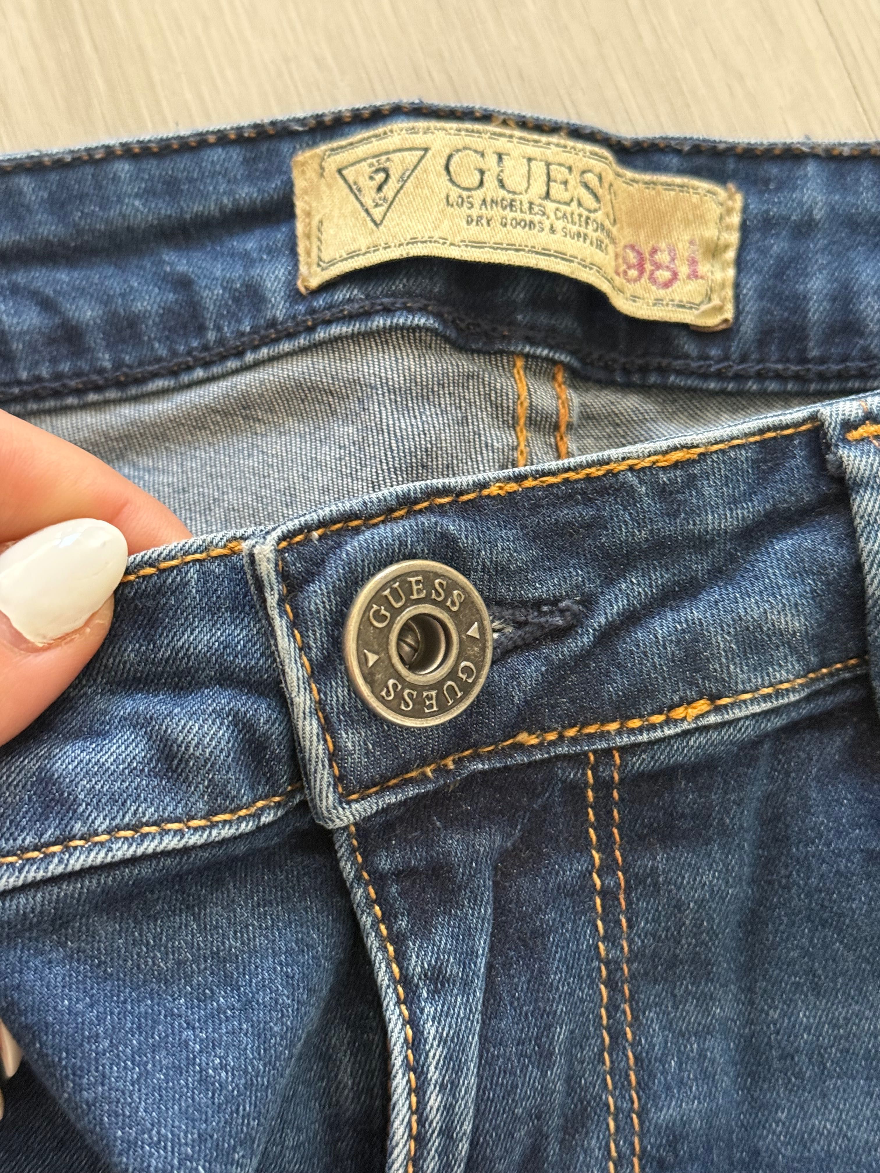 Дамска пола guess s