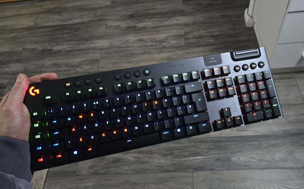Tastatura Logitech G915