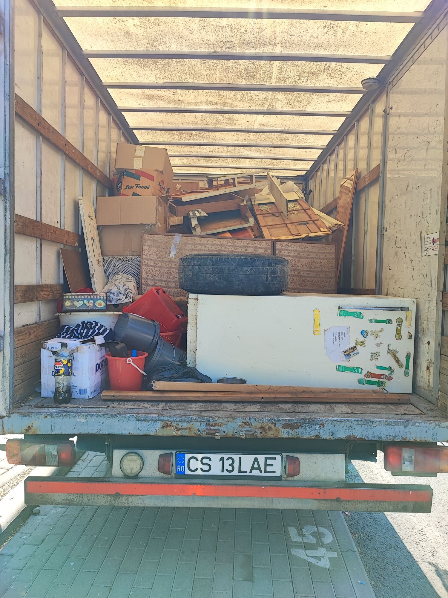Debarasări, Relocări, Mutări, Transport, Manipulați