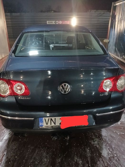 Vând Volkswagen passat b 6