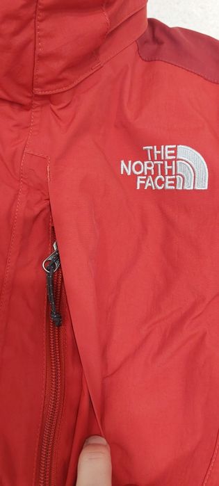 Geaca pentru barbati The North Face 2 în 1 în state foarte bună!