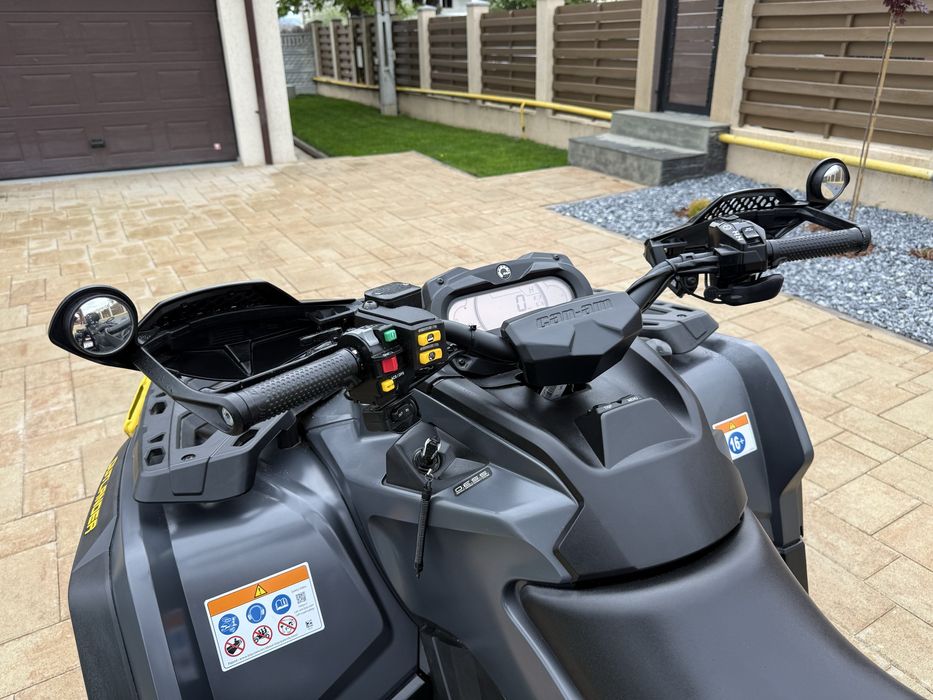 ATV Can-AM Outlender 1000r